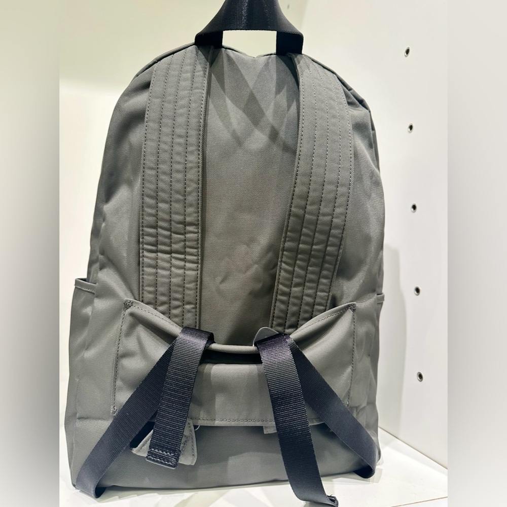 NWT TUMI Packable/Foldable Backpack Dark Gray - Picture 6 of 6